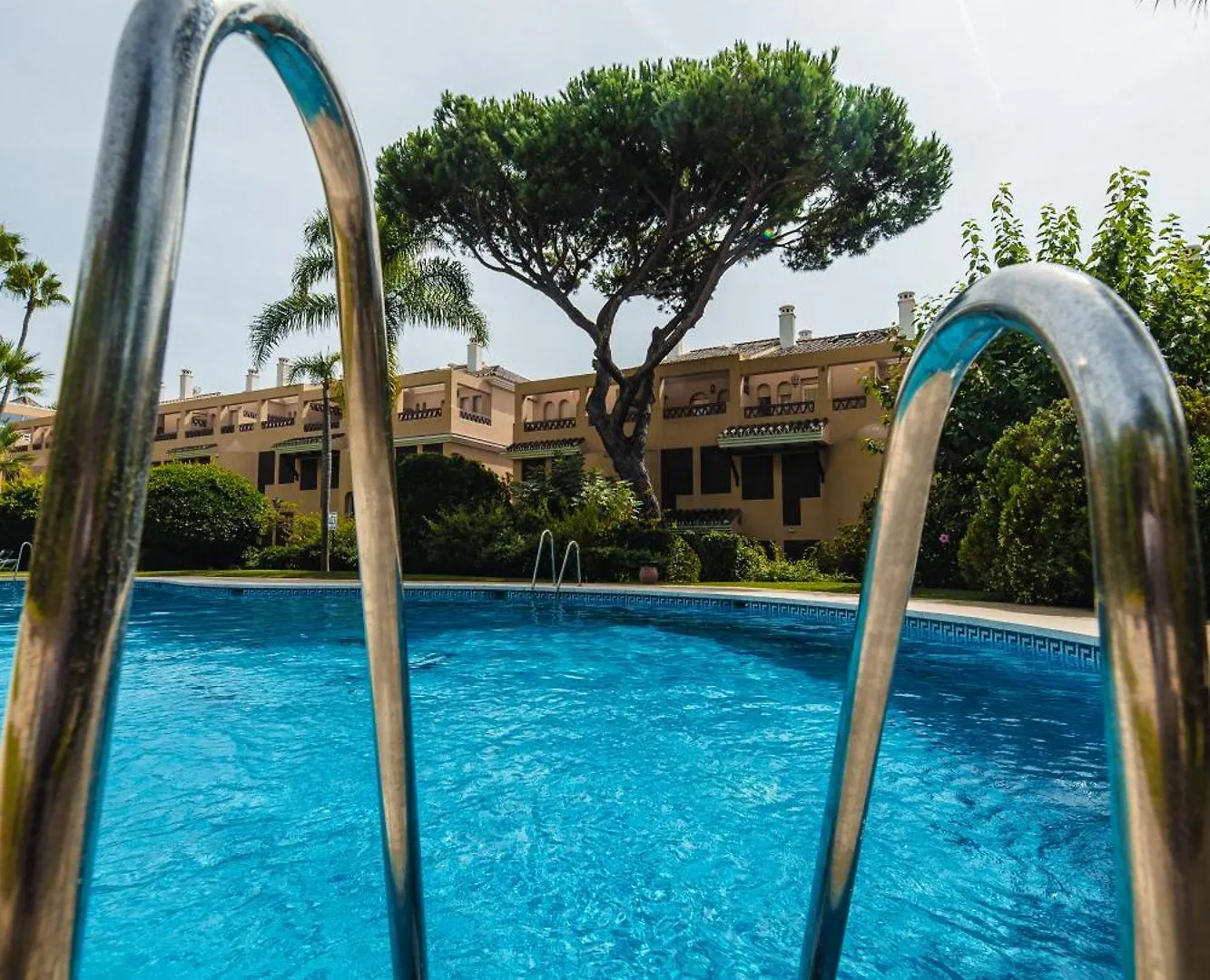 Elviria Beach Marbella 0*,